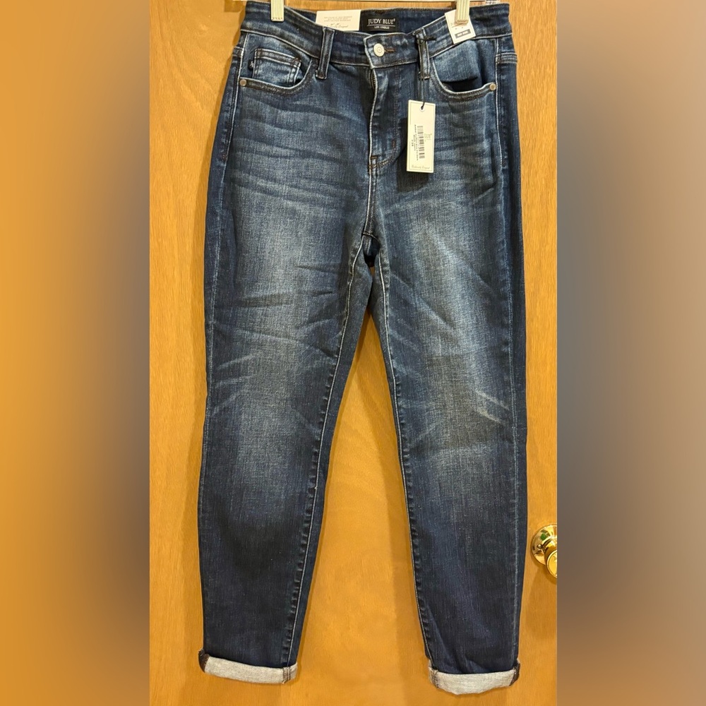 NWT Judy Blue Amber Cuffed Mid Rise Slim Fit Dark Wash Denim Jeans 7/28 Stretchy